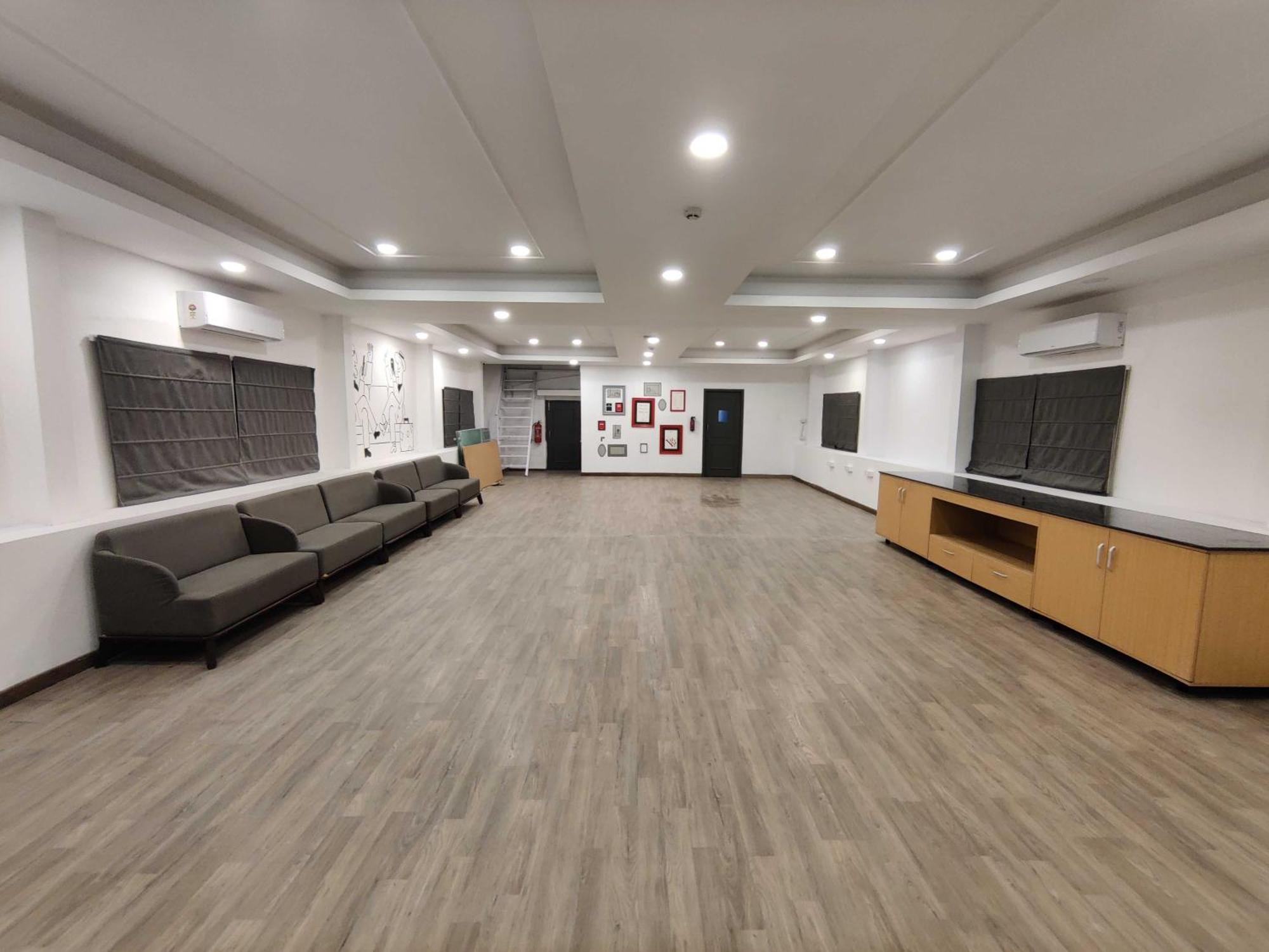 Super Townhouse Habitat New Town Rooms & Party Spaces 加尔各答 外观 照片